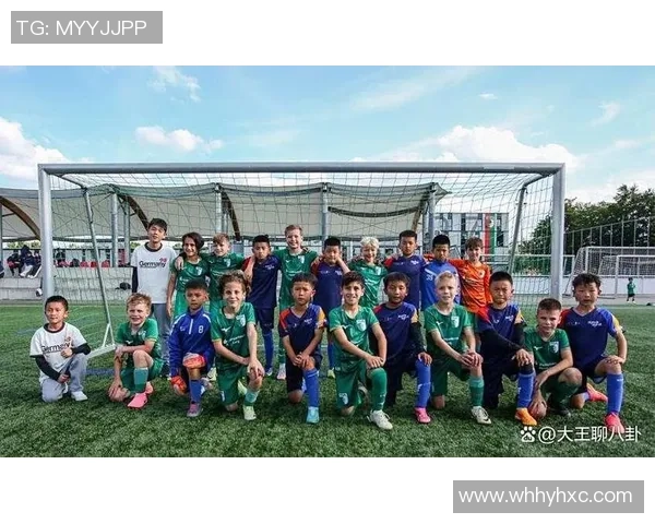 国内综艺节目中活跃的足球明星名单及其精彩瞬间回顾