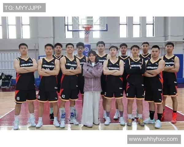 赛后分析:北京篮球队与重庆篮球队的战术对决与技术亮点探讨